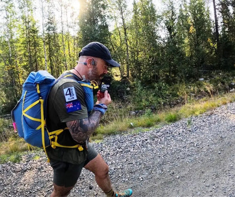 Ultramarathon runner using manuka performance liquidfuel running gels